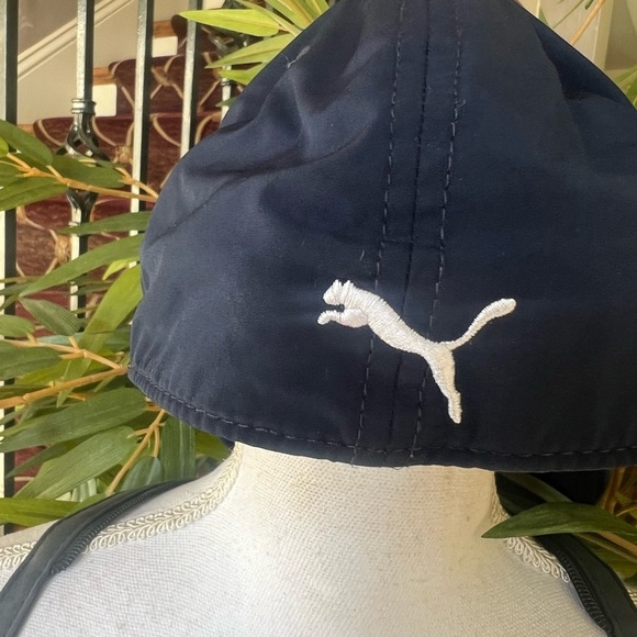 Puma cap navy excellent condition L/XL Navy elastic inside strap. Super soft - Picture 8 of 12